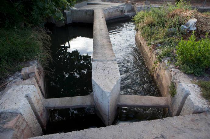 The irrigation channels of the Vega de Valencia: a living water heritage