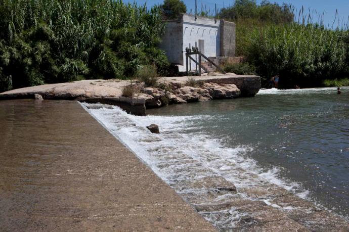 The irrigation channels of the Vega de Valencia: a living water heritage