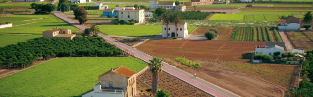 The Irrigation Channels of the Vega de Valencia: A Living Water Heritage
